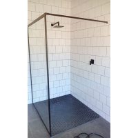 Black Framed Screen with Stabilizing Arm